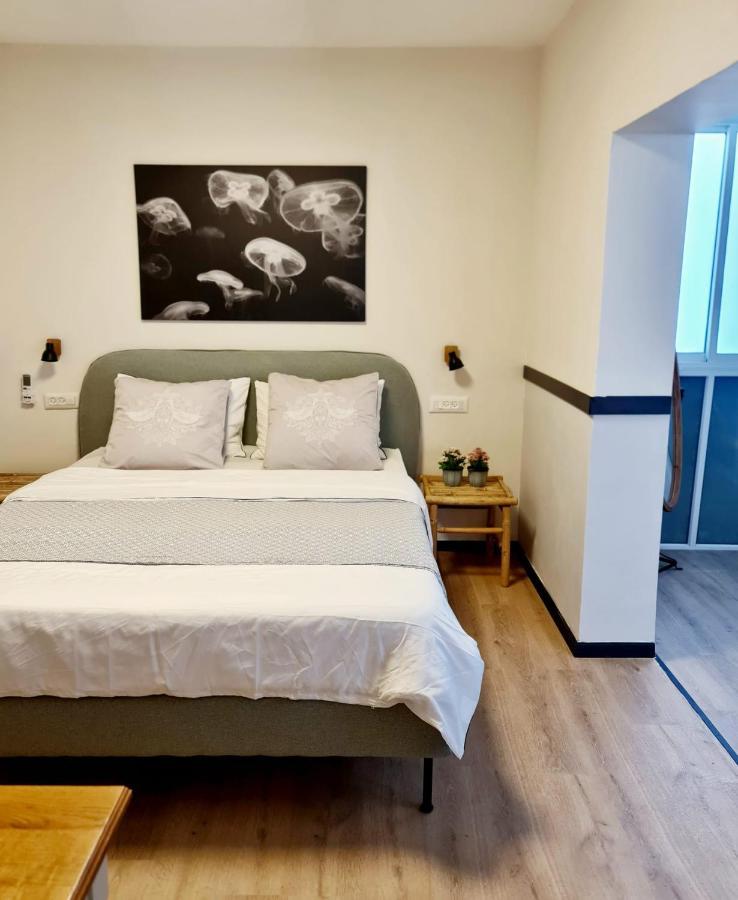 Royal Park- Magical Garden Apartment Ейлат Екстер'єр фото